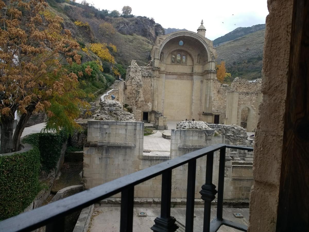Apartamentos Asador De La Plaza Vieja Cazorla Bagian luar foto