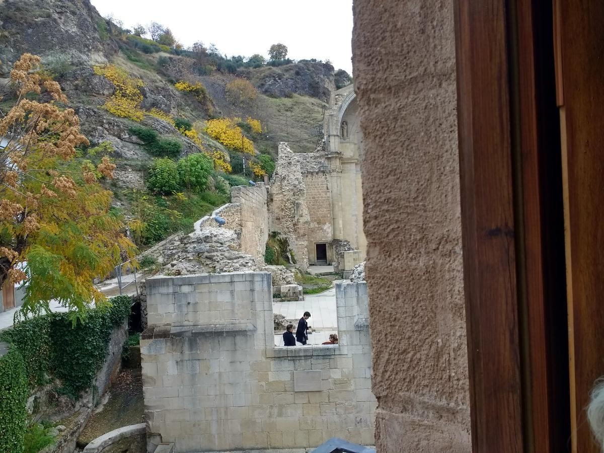 Apartamentos Asador De La Plaza Vieja Cazorla Bagian luar foto